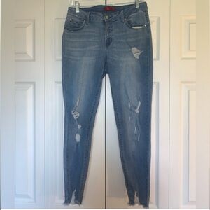 Jennifer Lopez Ankle Ripped Jeans